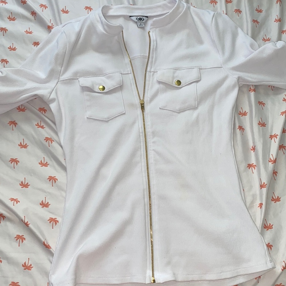 Zip up white shirt